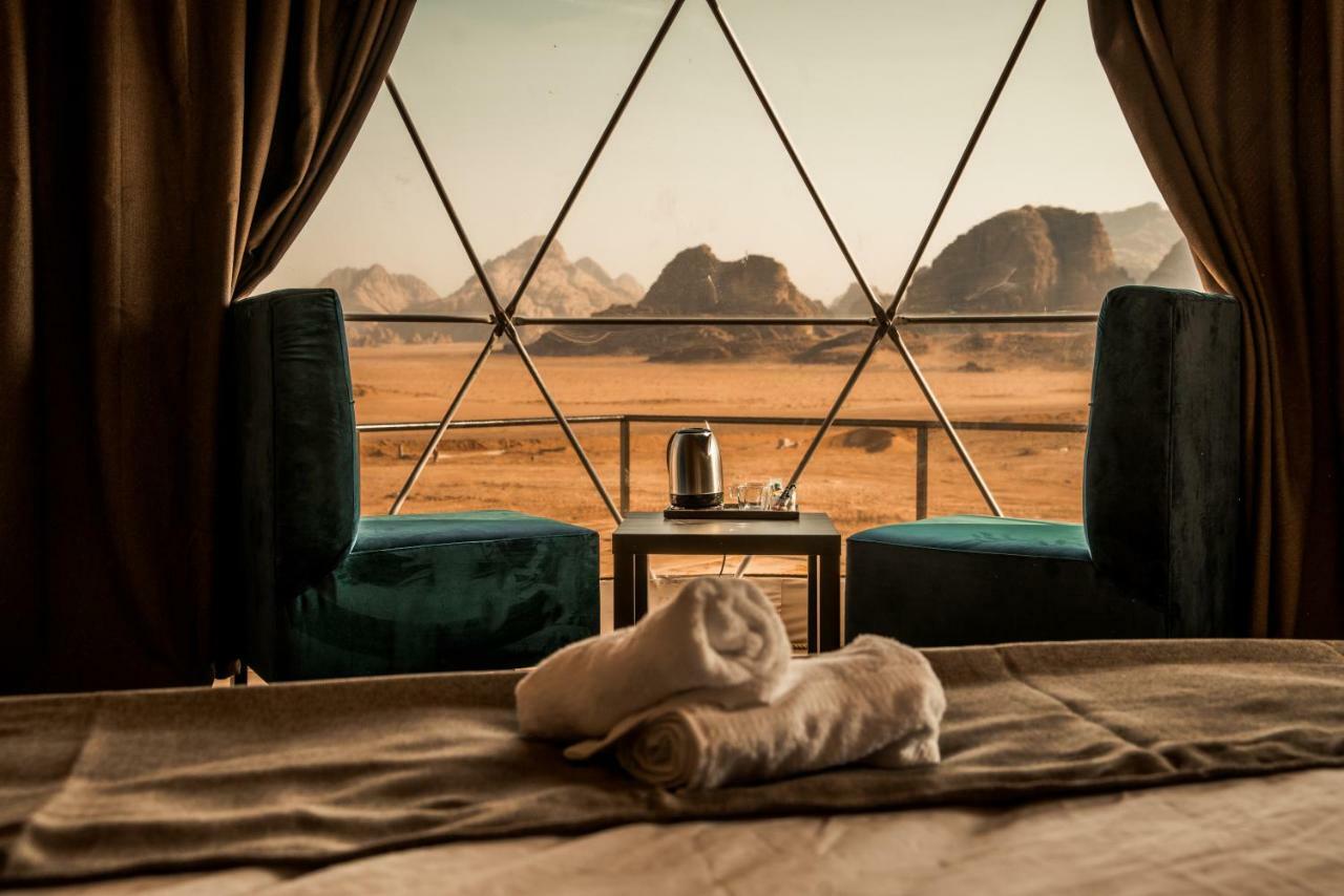 Zeina Desert Lodge Вади Рум Екстериор снимка