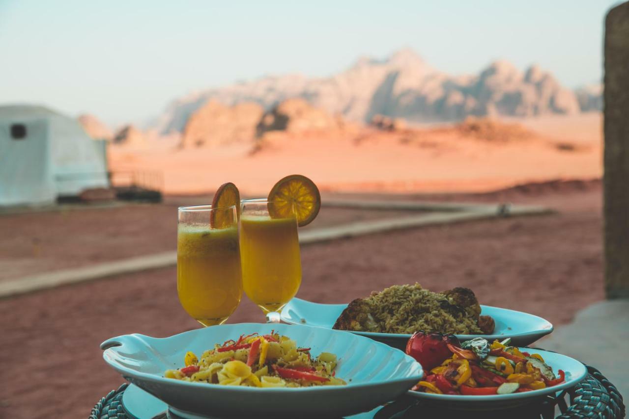 Zeina Desert Lodge Вади Рум Екстериор снимка