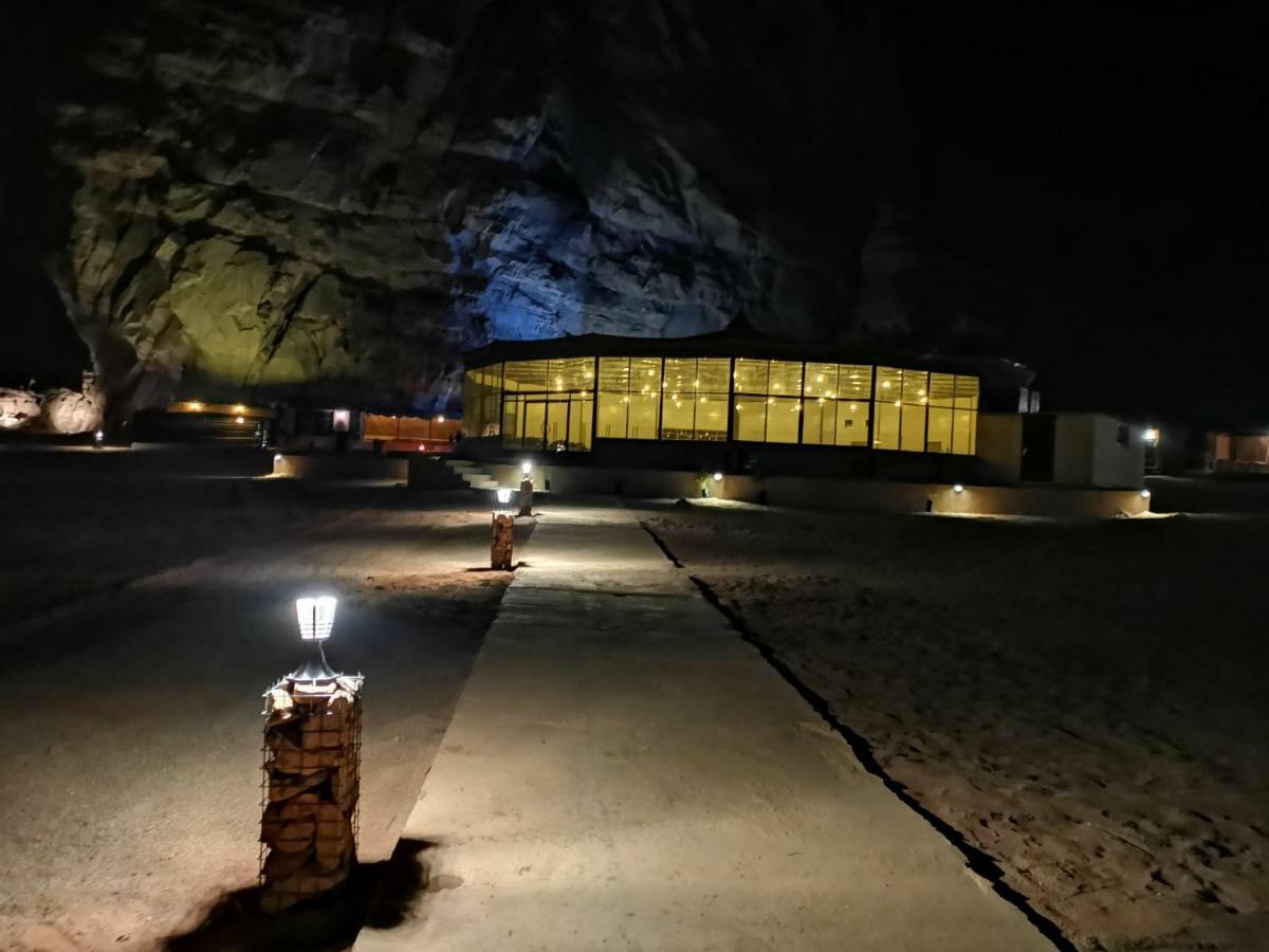 Zeina Desert Lodge Вади Рум Екстериор снимка