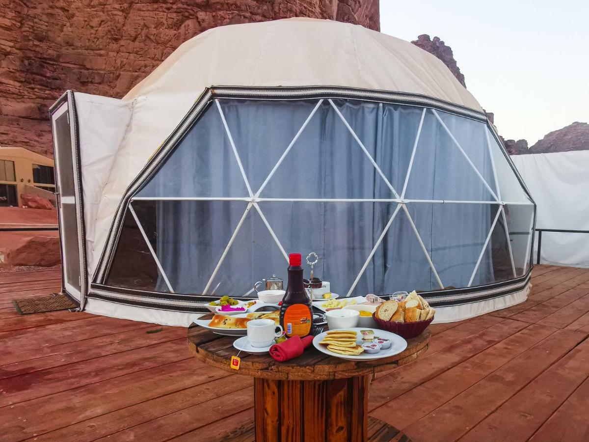Zeina Desert Lodge Вади Рум Екстериор снимка