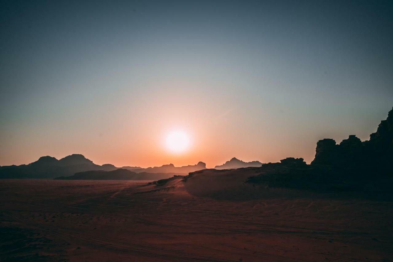 Zeina Desert Lodge Вади Рум Екстериор снимка