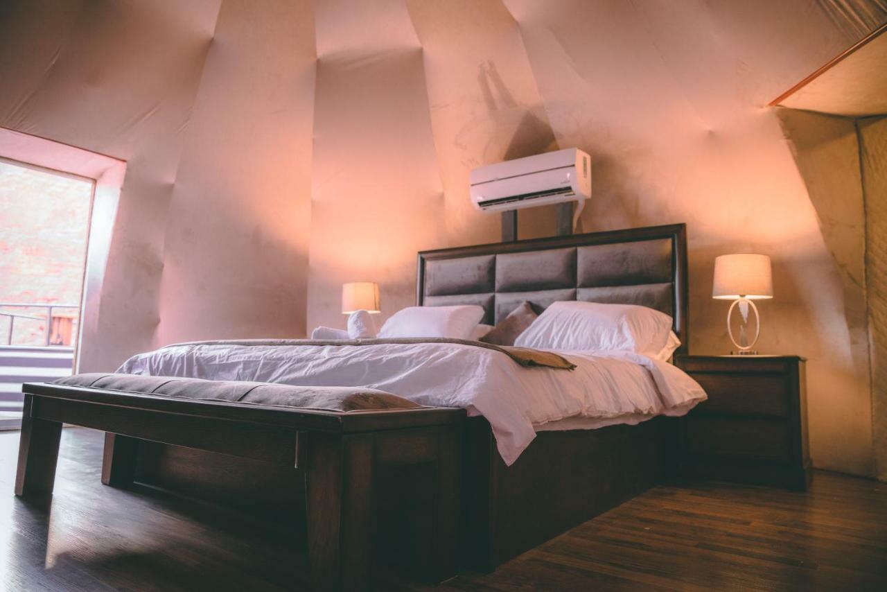 Zeina Desert Lodge Вади Рум Екстериор снимка